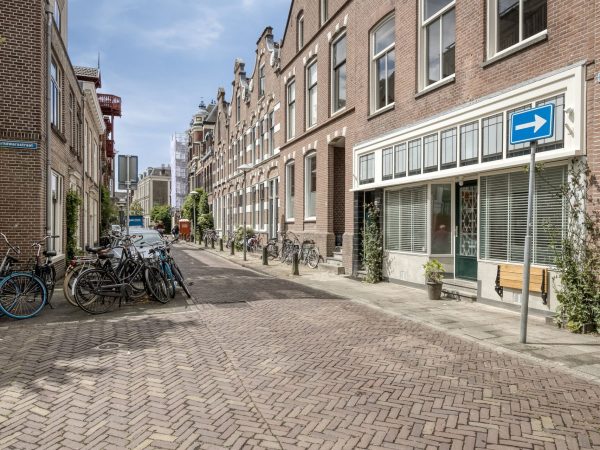 Kerkstraat 12